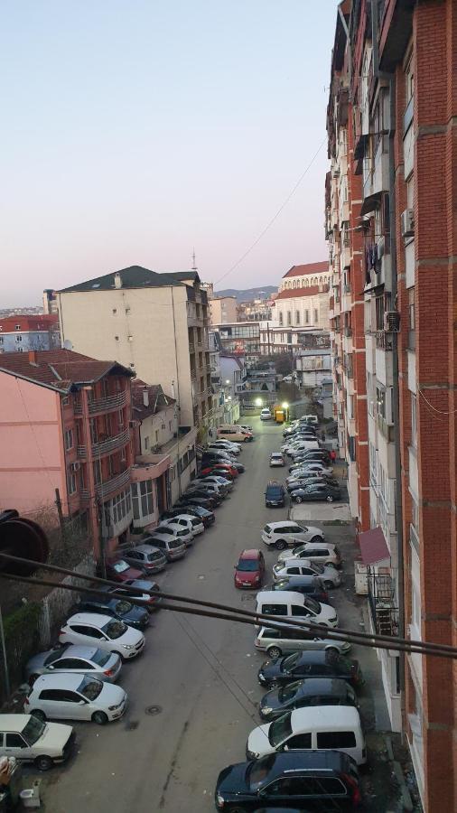 Apartment Oriku - Prishtine Bagian luar foto